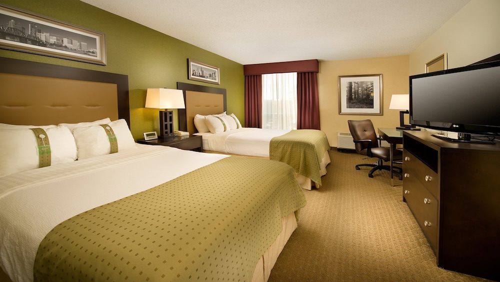 Holiday Inn Airport - Portland by IHG