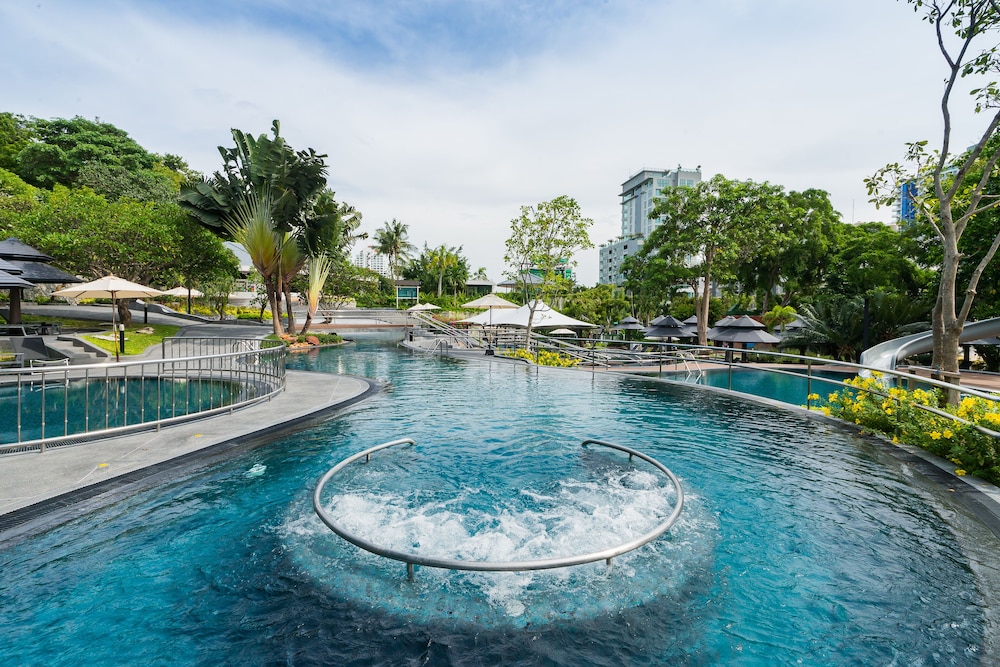 Royal Cliff Beach Hotel Pattaya
