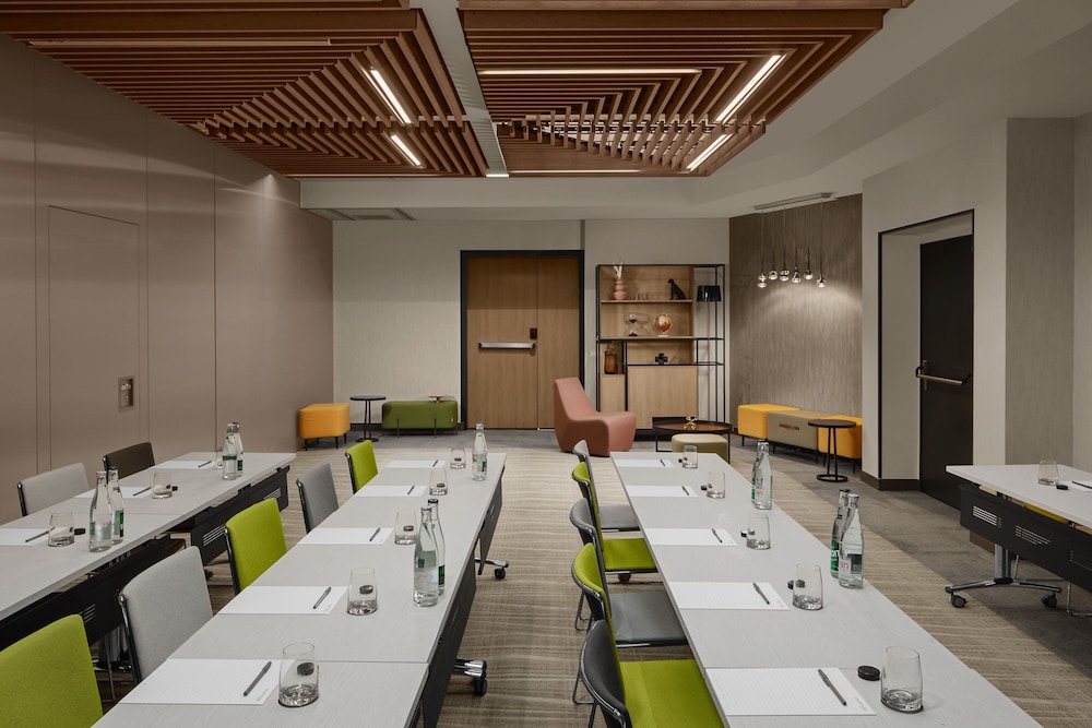Courtyard by Marriott Paris Porte de Versailles