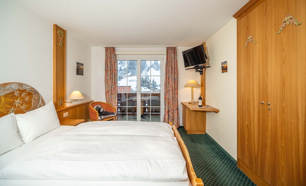 Grichting Hotel & Serviced Apartments