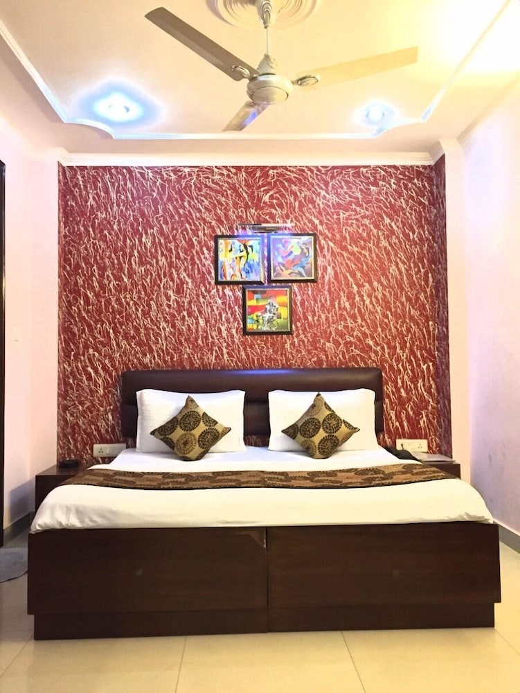 Krishna Inn