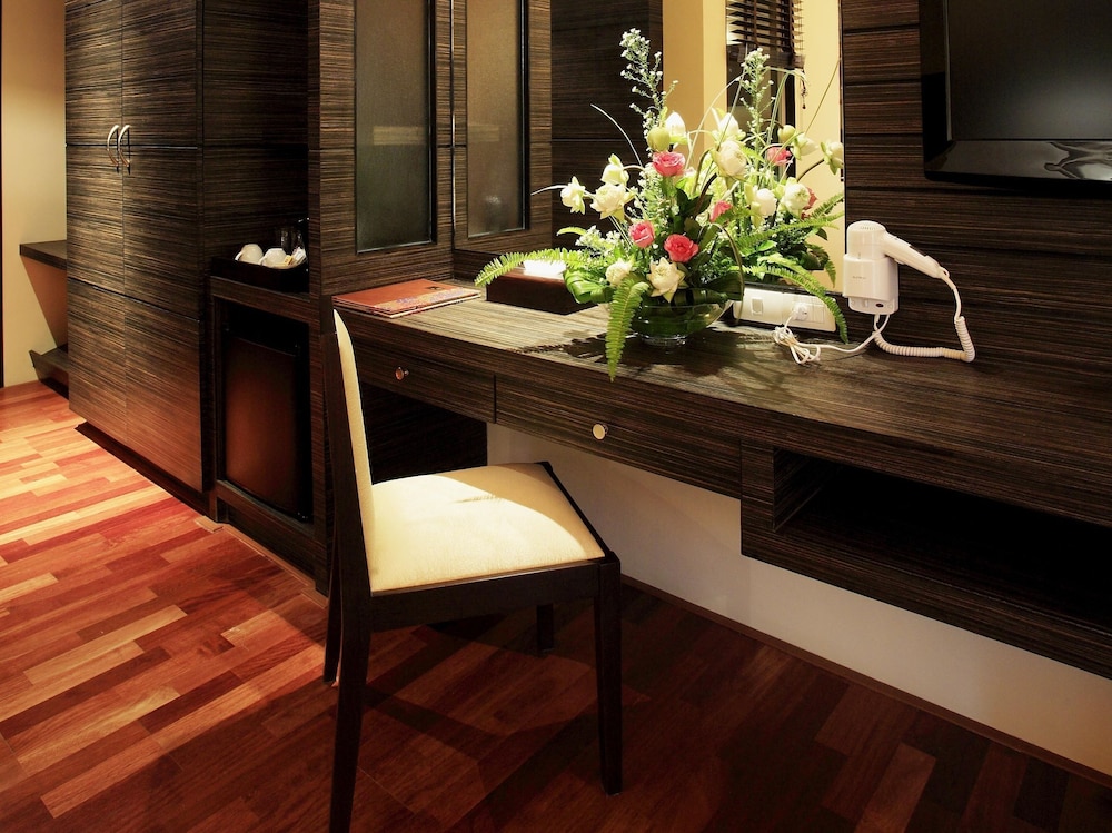 R Mar Resort and Spa