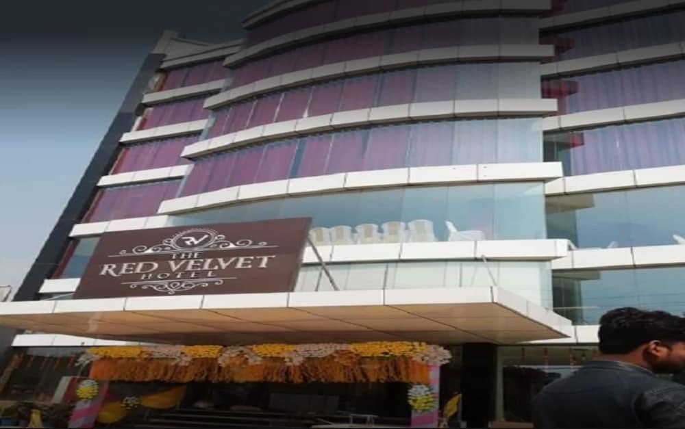 The Red Velvet Hotel Patna