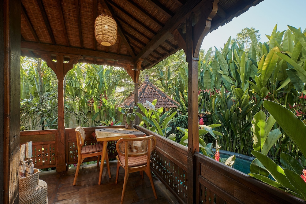 Kawan Antique Ubud Villa