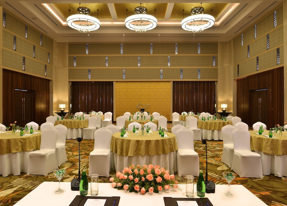 Grand Mercure Agra
