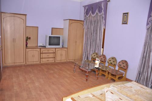 Hotel Pratiksha