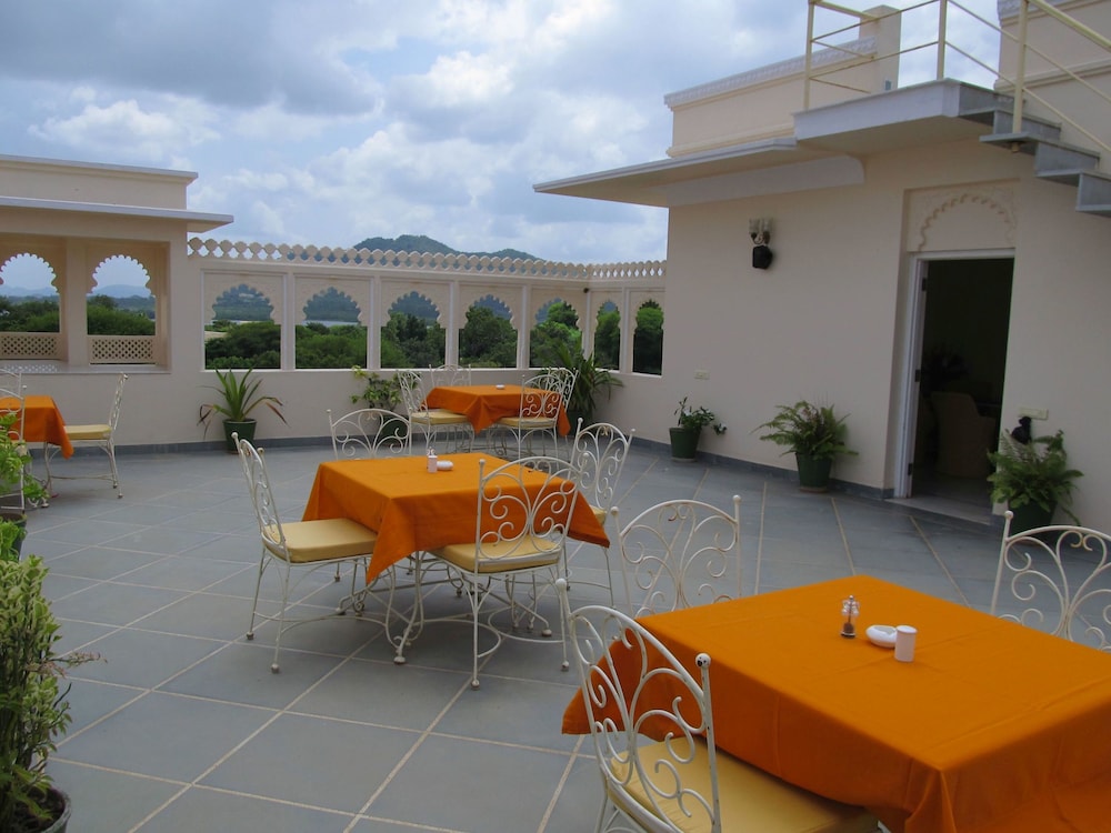 Akshay Niwas Boutique Hotel by Amantra