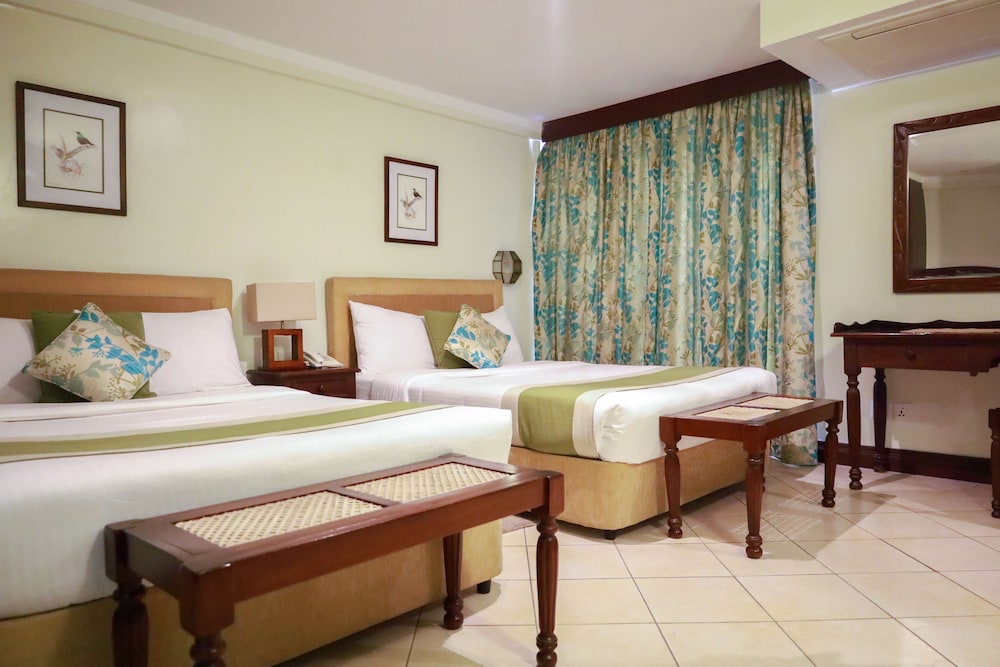 The Heron By Sarovar Portico India