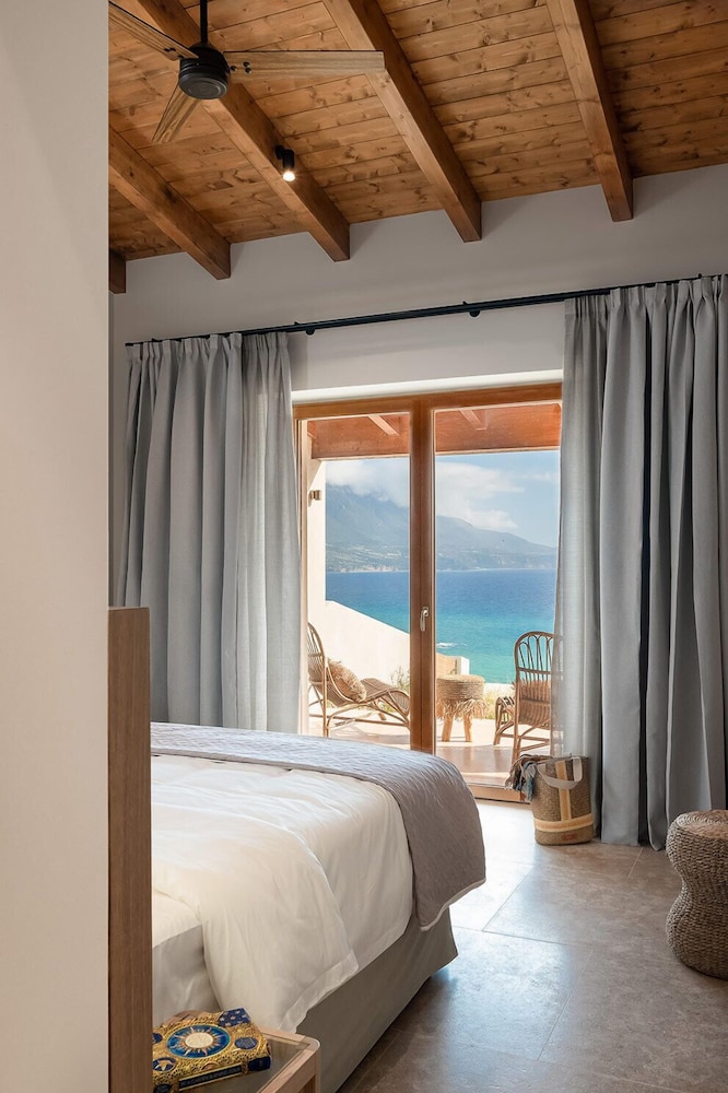 Eliamos Villas Hotel & Spa
