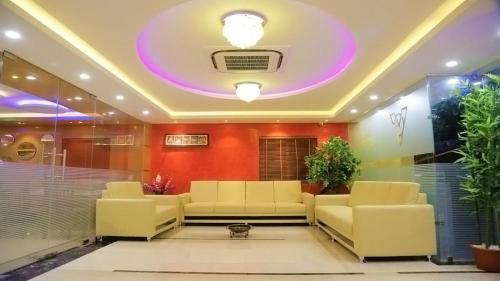 Ostin Viceroy Grand