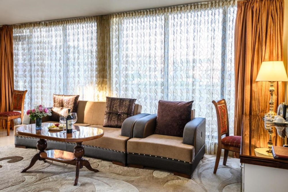 Royal Plaza by Stellar Hotels, Yerevan