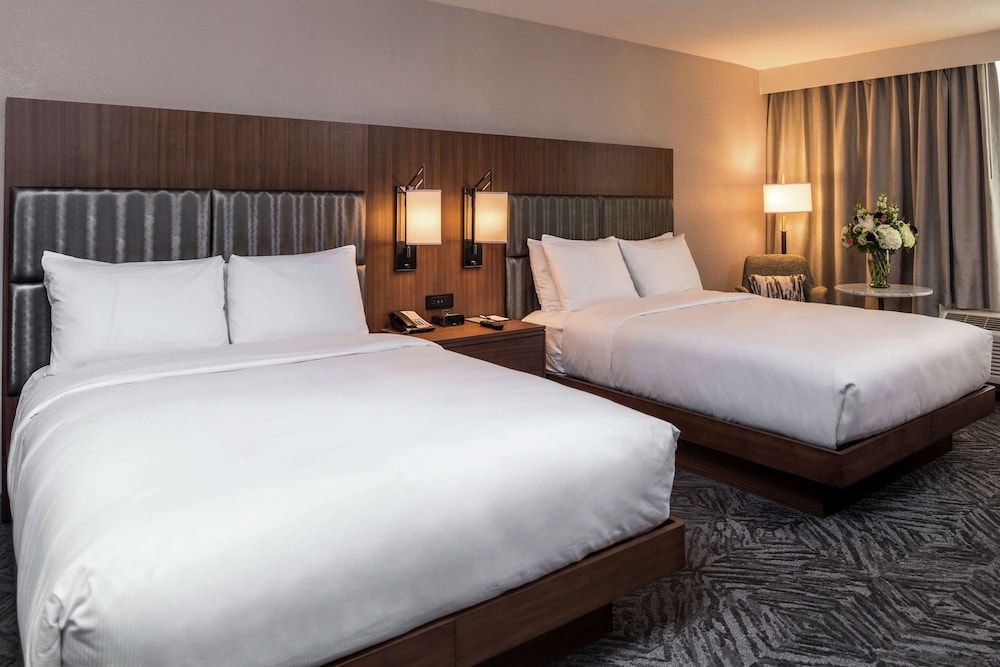 Doubletree by Hilton Lafayette East, IN