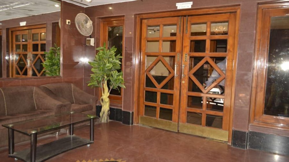 Hotel Atithi Palace