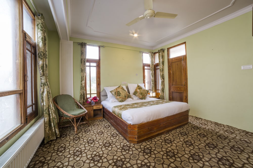 Shuhul Homes A Unit Of Aayu Holidays