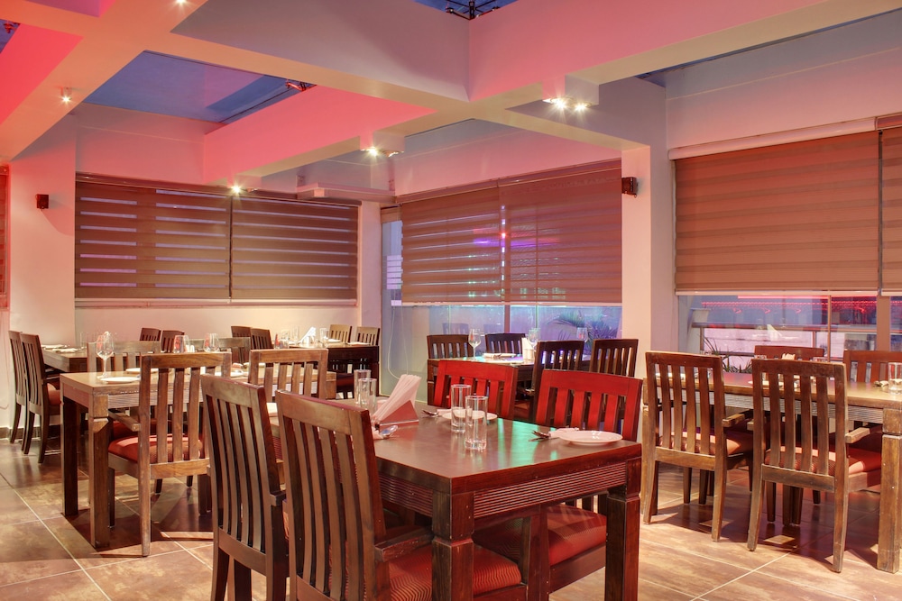 Hotel Godwin Deluxe @ 5 Mins from Connaught Place