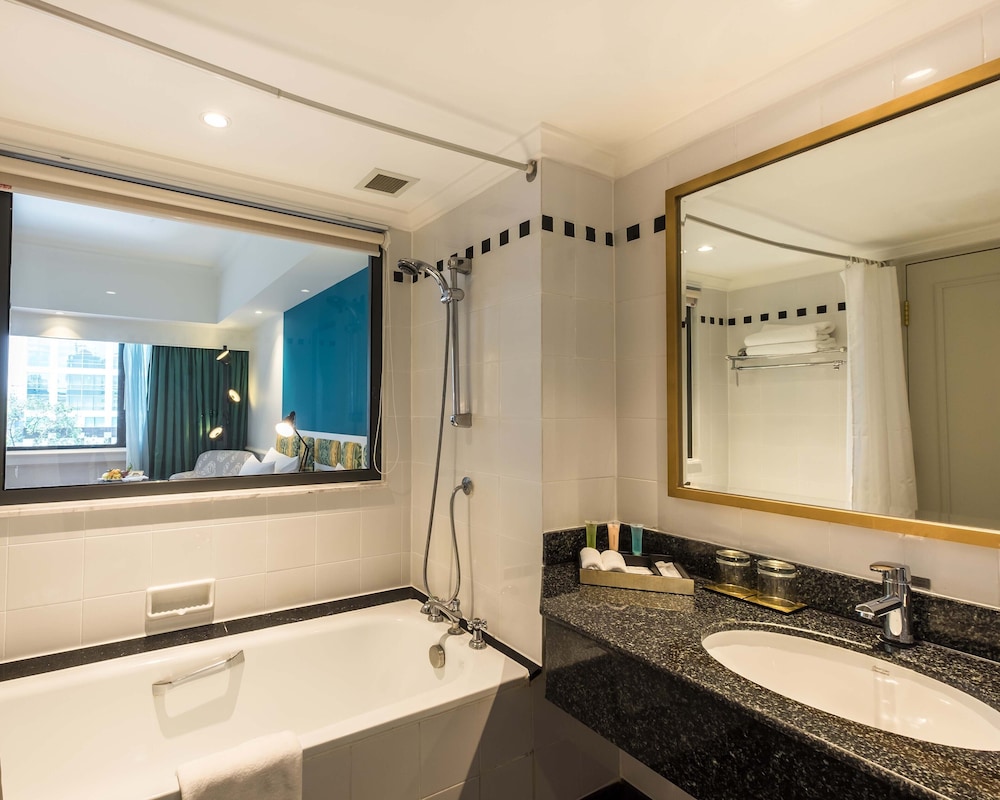 Saigon Prince Hotel