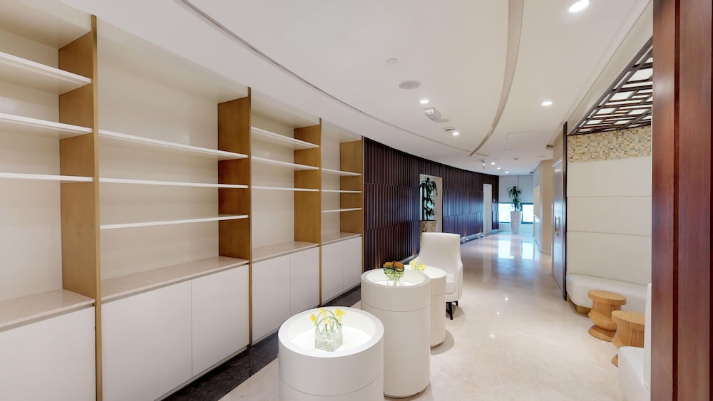 The Hotel Galleria Jeddah, Curio Collection by Hilton
