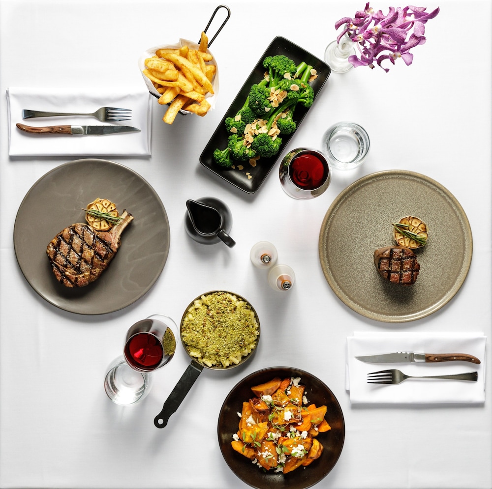 Crowne Plaza Melbourne Carlton by IHG