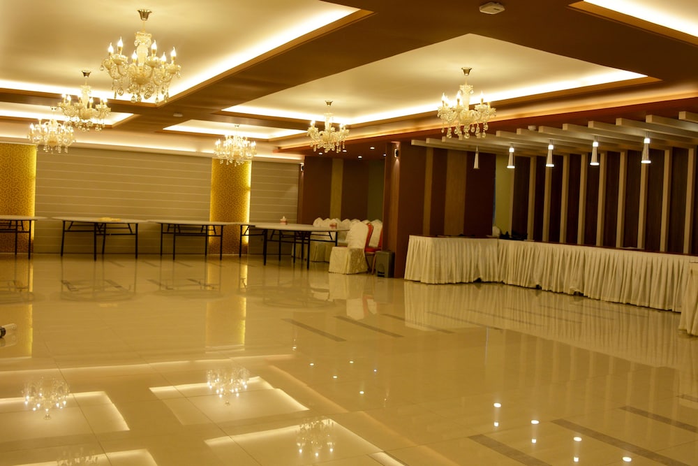 Asia Hotel & Resorts