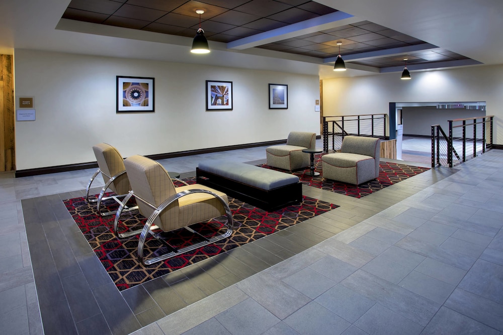 Four Points by Sheraton Charleston