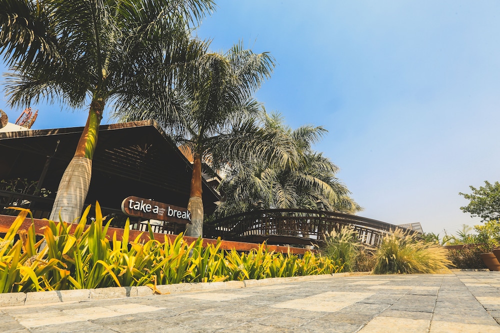 Rudraksh Club & Resorts