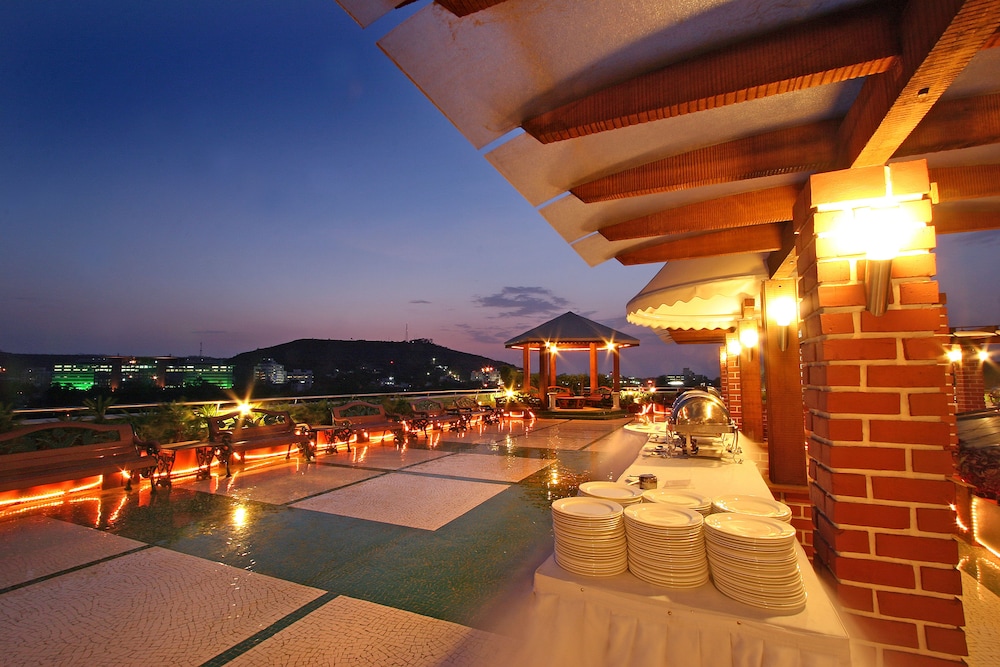 E Square The Fern An Ecotel Hotel Pune