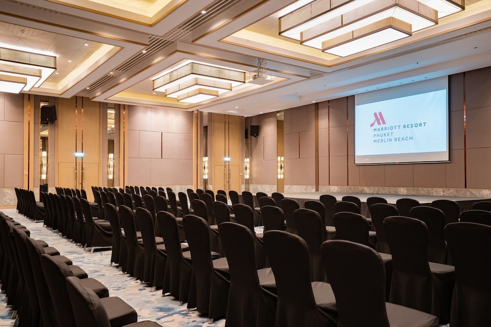 Phuket Marriott Resort & Spa, Merlin Beach