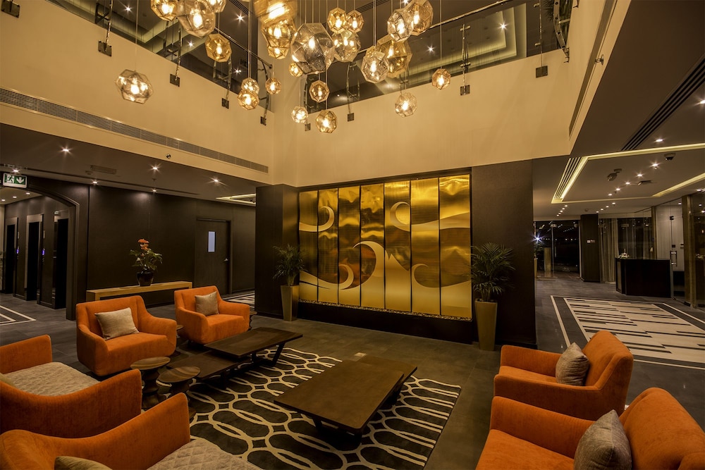Carnelian Muscat - Airport Hotel