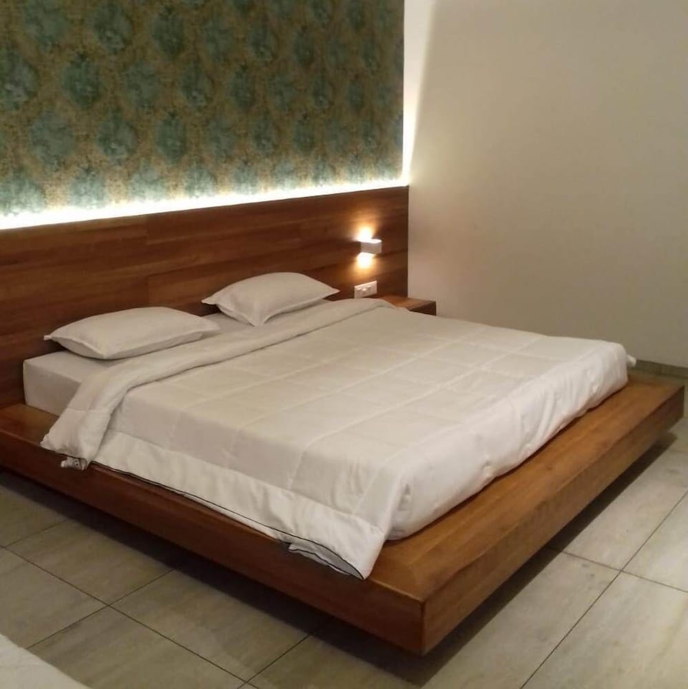 The Bliss Hotel