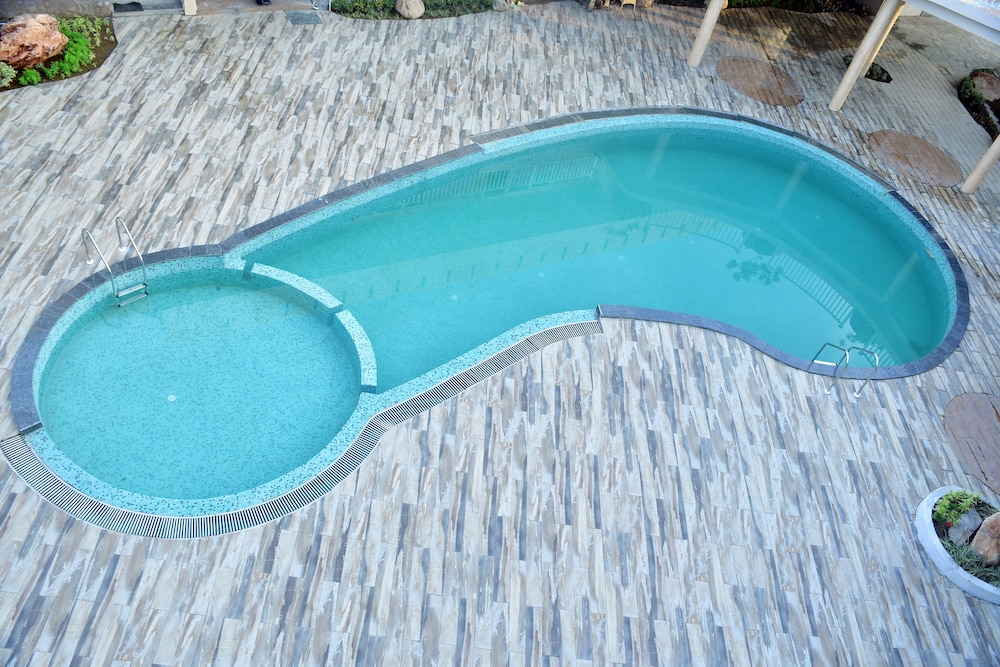 Vow Resorts And Spa, The Corbett Wilderness