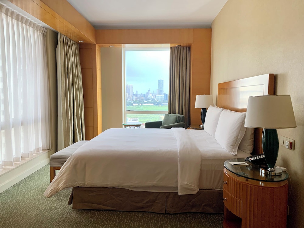 Four Seasons Hotel Mumbai