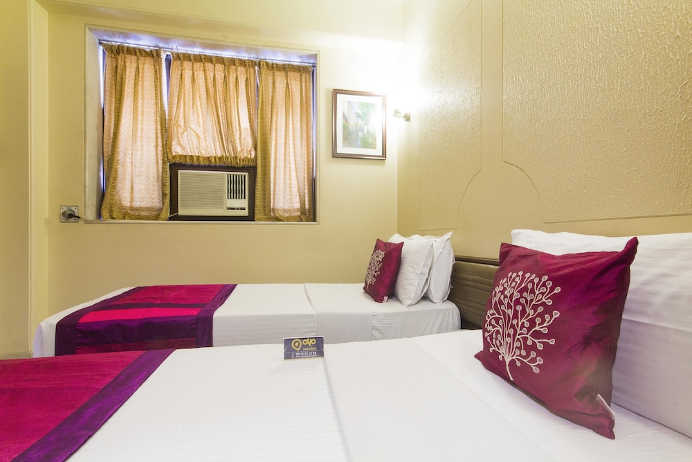 Hotel Ashray International