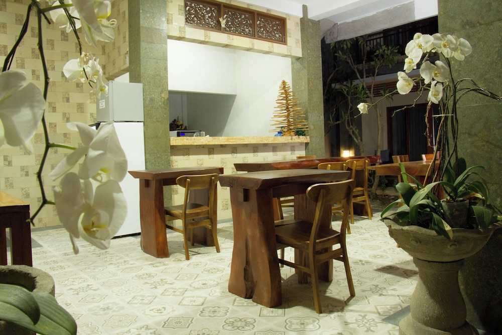 D Sarian Seminyak