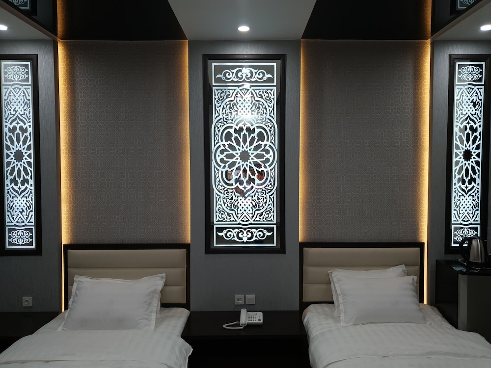 Safir Hotel