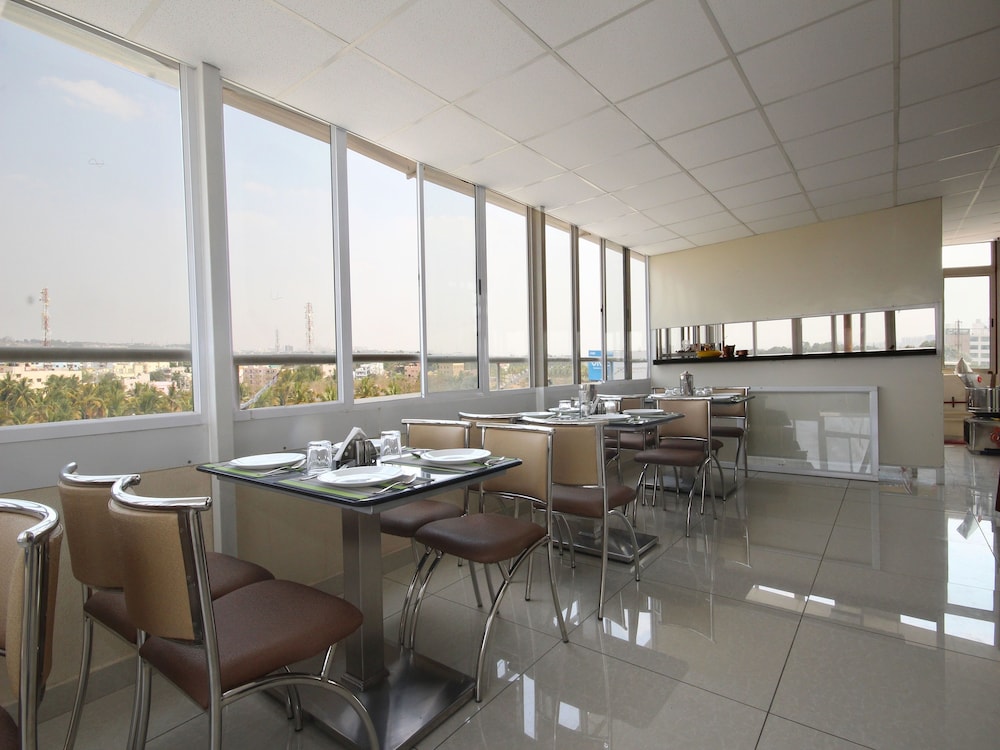 Hotel Golden Amulya Restwings