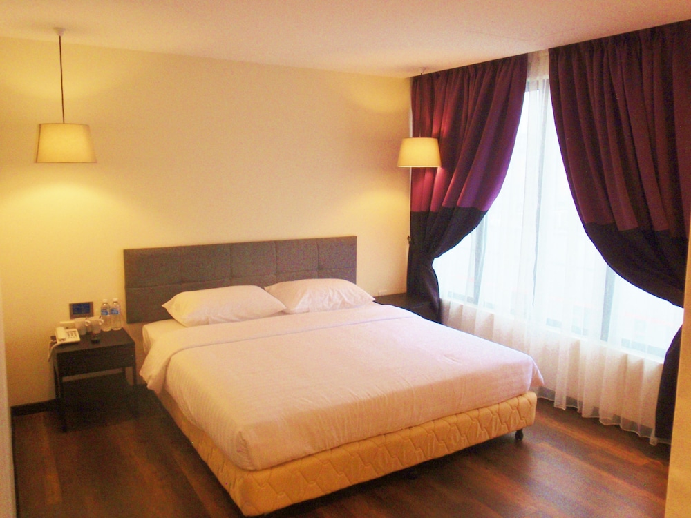 9 Square Hotel Subang Jaya
