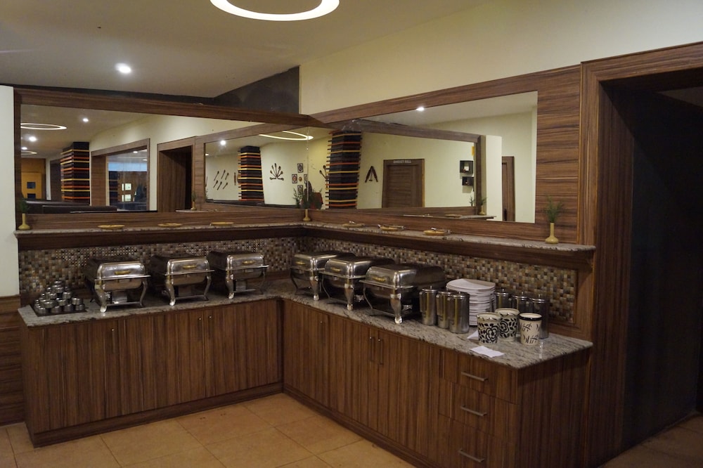 Vinayaga Inn by Poppys - Ooty