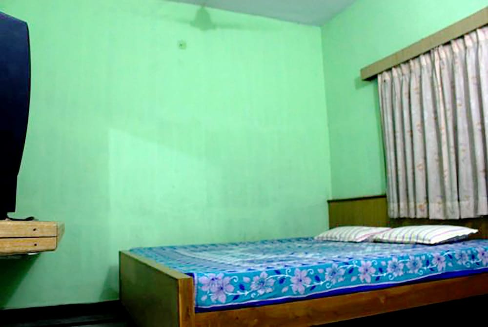 Vinodhara Guest House