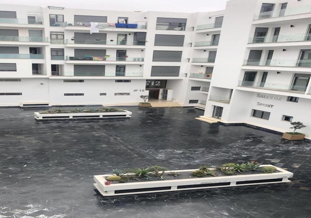 BAY INN