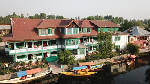 Hotel Heaven Canal