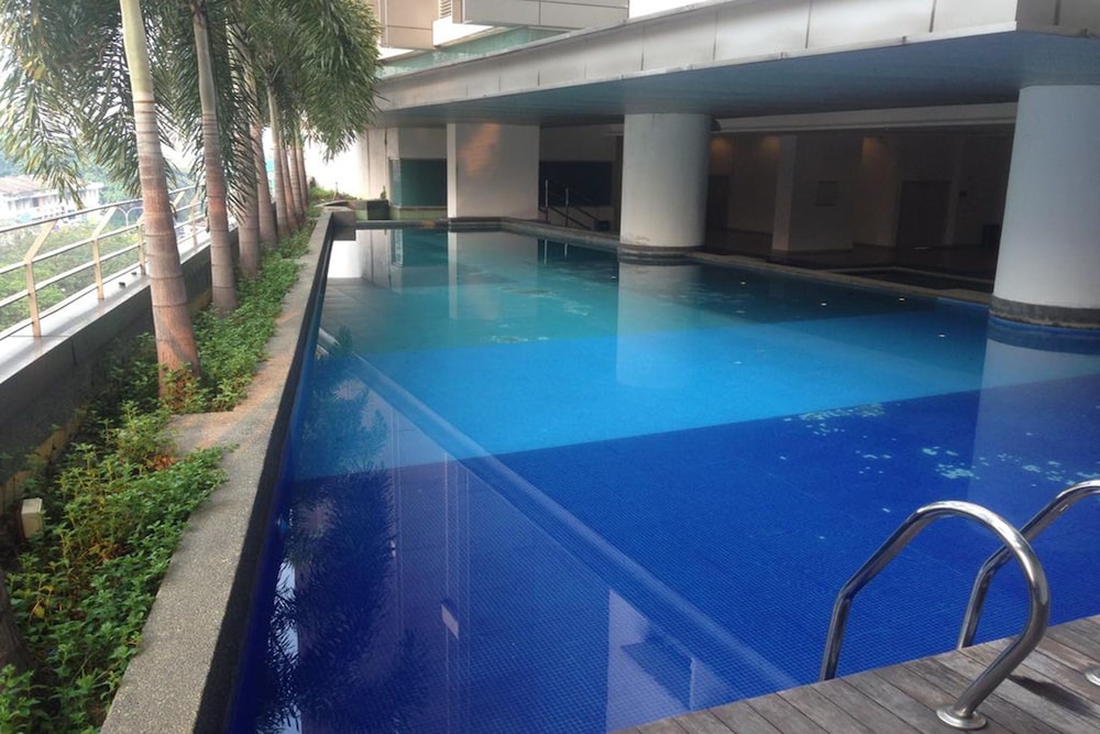 Royal Apartments at Taragon KL