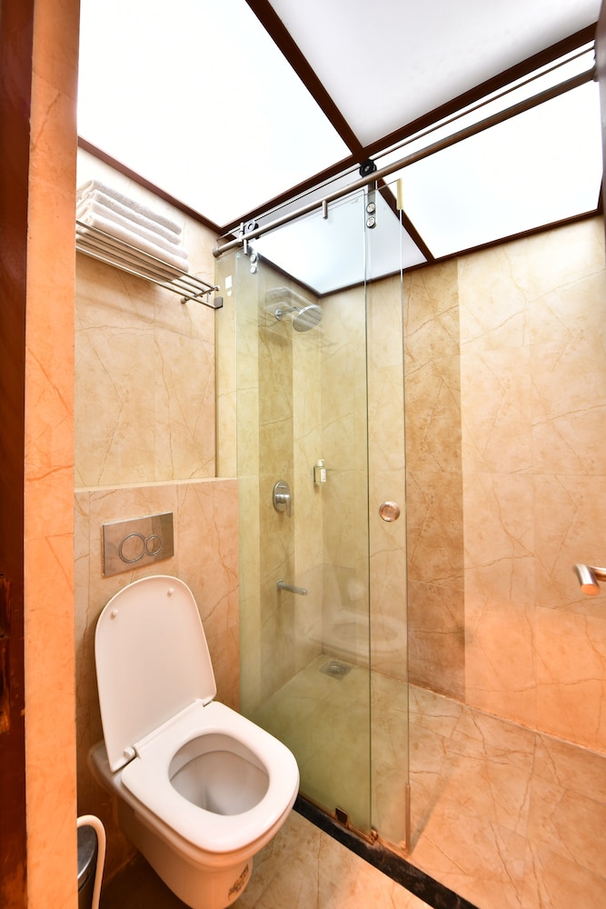 Click Hotel White House Residency Vadodara