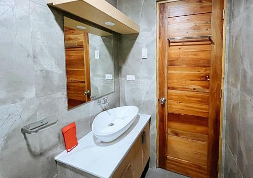 Rudhil's Place Hotel and Dormitory