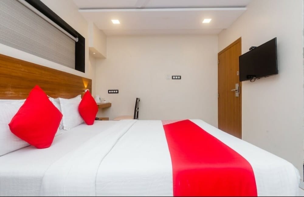 Qubestay Airport Capsule Hotel & Hostel