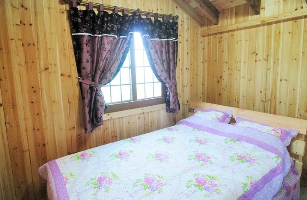 Jeju Sannaedeul Pension