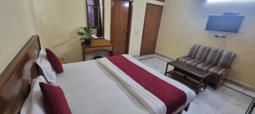 Hotel Shri Hari