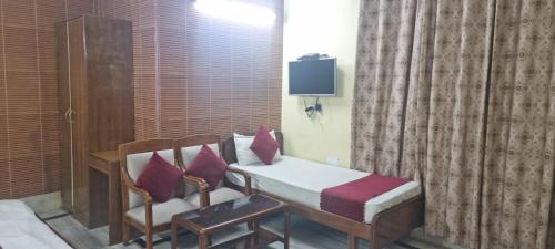Hotel Shri Hari