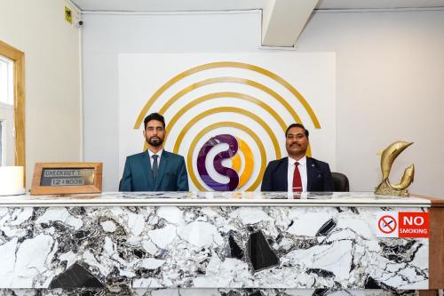 Click Sunburry Hotel Srinagar