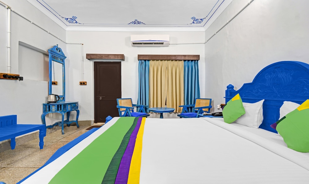 Treebo The Regal House, Near Fateh Sagar Lake
