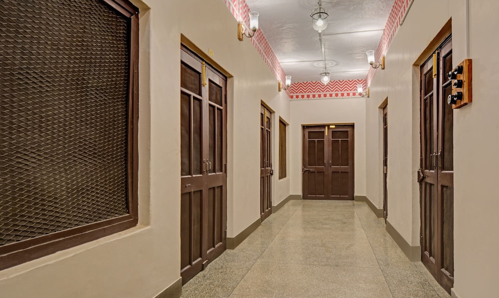 Treebo The Regal House, Near Fateh Sagar Lake